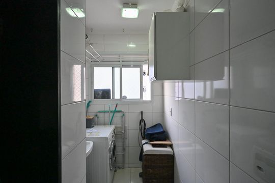 Área de Serviço  de apartamento para alugar com 2 quartos, 49m² em Vila Andrade, São Paulo