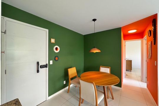 Sala de apartamento para alugar com 2 quartos, 69m² em Recreio dos Bandeirantes, Rio de Janeiro