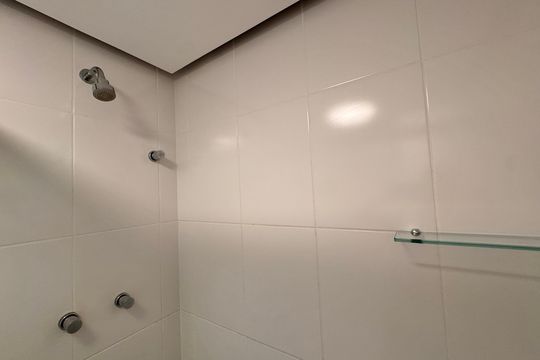 Banheiro Social de apartamento para alugar com 2 quartos, 69m² em Recreio dos Bandeirantes, Rio de Janeiro