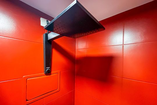 Banheiro social de apartamento à venda com 1 quarto, 28m² em Cerqueira César, São Paulo