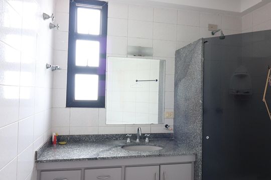 Banheiro da Suíte 3 de apartamento à venda com 3 quartos, 150m² em Baeta Neves, São Bernardo do Campo