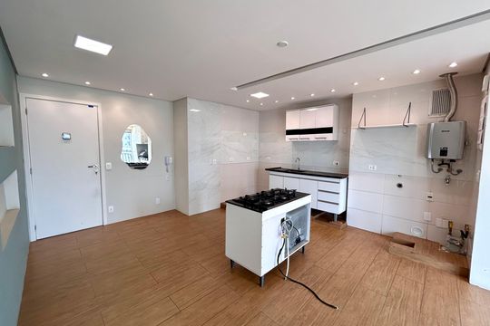Cozinha de apartamento à venda com 1 quarto, 66m² em Jardim Flor da Montanha, Guarulhos