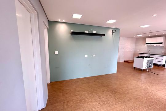 Sala de apartamento à venda com 1 quarto, 66m² em Jardim Flor da Montanha, Guarulhos