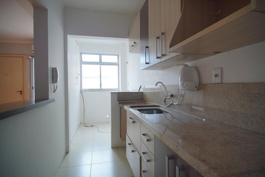 Cozinha de apartamento à venda com 1 quarto, 54m² em Auxiliadora, Porto Alegre