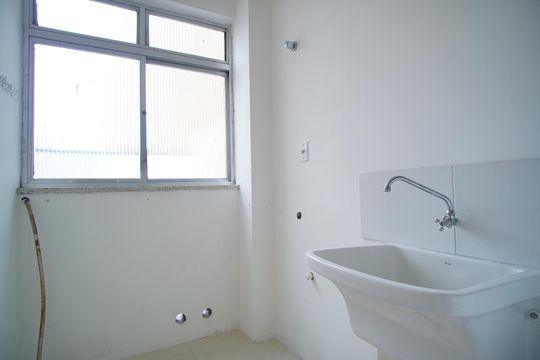 Cozinha e Área de Serviço de apartamento à venda com 1 quarto, 54m² em Auxiliadora, Porto Alegre