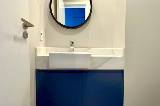 Lavabo de apartamento para alugar com 1 quarto, 42m² em Jardim das Bandeiras, São Paulo