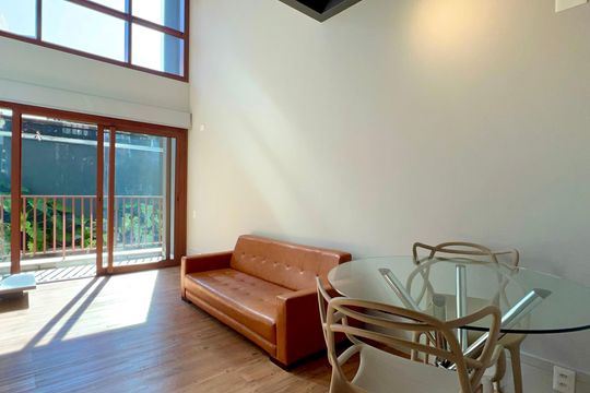 Apartamento para alugar com 1 quarto, 42m² em Jardim das Bandeiras, São Paulo