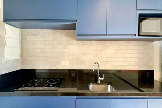 Cozinha de apartamento para alugar com 1 quarto, 42m² em Jardim das Bandeiras, São Paulo