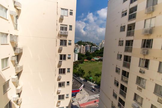 Vista do Quarto 2 de apartamento para alugar com 3 quartos, 80m² em Santa Rosa, Niterói
