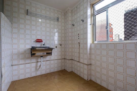 Área de Serviço de apartamento para alugar com 2 quartos, 79m² em Cerqueira César, São Paulo