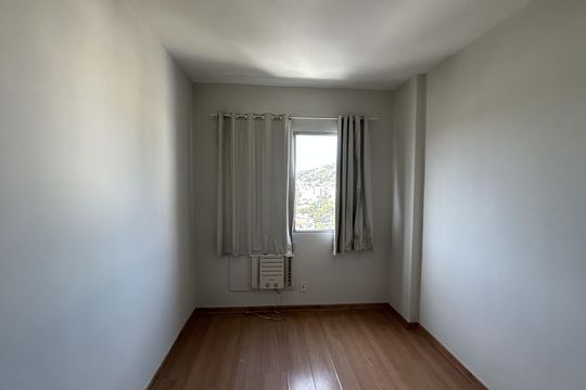 Quarto 1 de apartamento para alugar com 2 quartos, 52m² em Lins de Vasconcelos, Rio de Janeiro