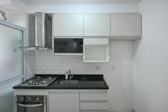 Cozinha de apartamento para alugar com 2 quartos, 52m² em Parque Taboão, Taboão da Serra