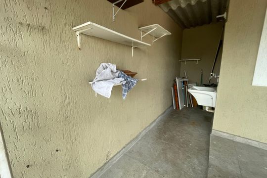 Área de serviço de casa para alugar com 4 quartos, 130m² em Vila Aurora (zona Norte), São Paulo