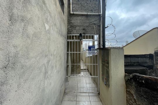Fachada de casa para alugar com 4 quartos, 130m² em Vila Aurora (zona Norte), São Paulo