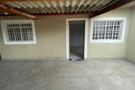 Fachada de casa para alugar com 4 quartos, 130m² em Vila Aurora (zona Norte), São Paulo