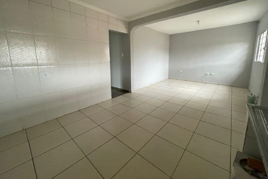 Sala/Cozinha de casa para alugar com 4 quartos, 130m² em Vila Aurora (zona Norte), São Paulo
