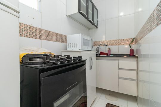 Cozinha de apartamento à venda com 1 quarto, 38m² em Vila Araguaia, São Paulo