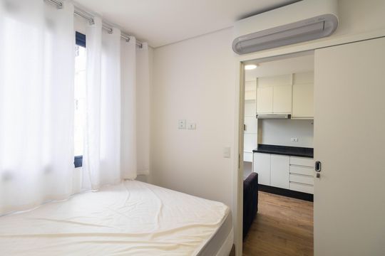Quarto Suite de apartamento para alugar com 1 quarto, 35m² em Centro, Curitiba