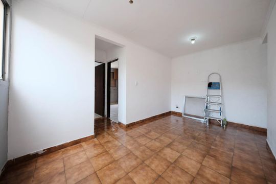 Sala de apartamento à venda com 2 quartos, 55m² em Vila Sílvia, São Paulo