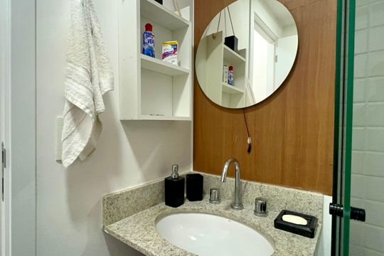 Banheiro de kitnet/studio para alugar com 1 quarto, 28m² em Jardim Paulista, São Paulo