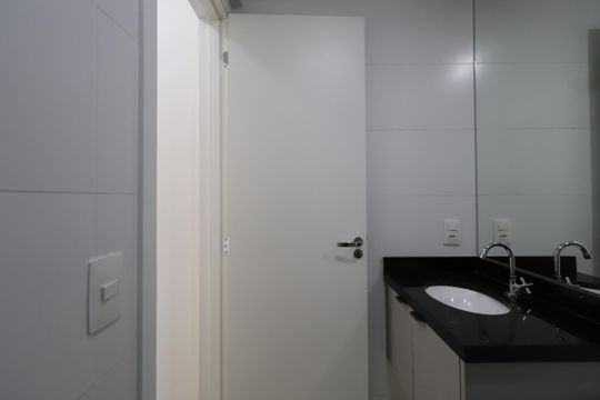 Banheiro Social de apartamento para alugar com 2 quartos, 46m² em Vila Zilda, São Paulo