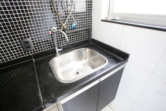 Área de Serviço de apartamento para alugar com 2 quartos, 52m² em Taquara, Rio de Janeiro