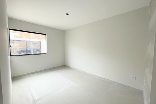 Sala de casa à venda com 3 quartos, 160m² em Santa Amelia, Belo Horizonte