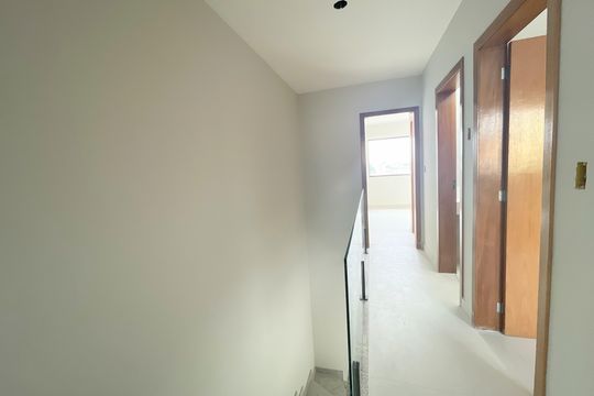 Mezanino de casa à venda com 3 quartos, 160m² em Santa Amelia, Belo Horizonte