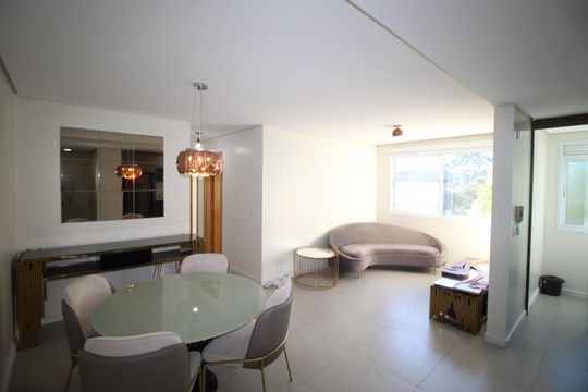 Apartamento à venda com 3 quartos, 75m² em Partenon, Porto Alegre