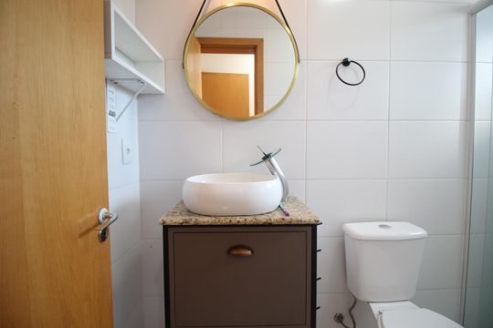 Banheiro da Suíte 1 de apartamento à venda com 3 quartos, 75m² em Partenon, Porto Alegre