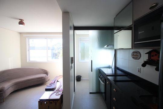 Cozinha de apartamento à venda com 3 quartos, 75m² em Partenon, Porto Alegre