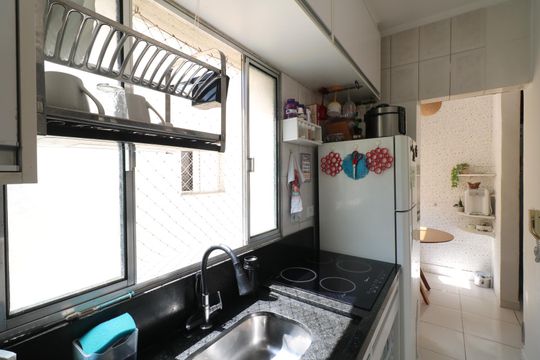 Cozinha e Área de Serviço de apartamento à venda com 2 quartos, 89m² em Nova Gerti, São Caetano do Sul