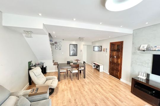 Sala de casa à venda com 3 quartos, 180m² em Jardim Paraíso, São Paulo