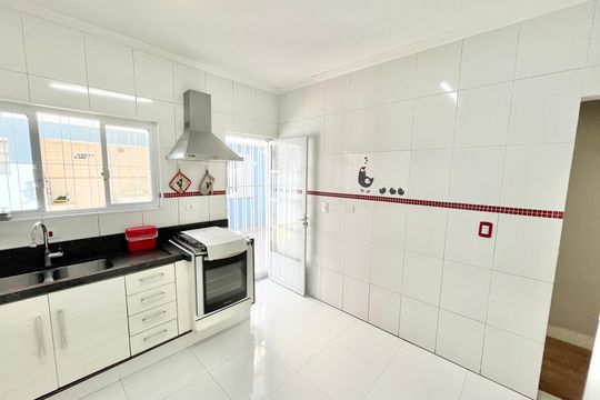 Cozinha de casa à venda com 3 quartos, 180m² em Jardim Paraíso, São Paulo