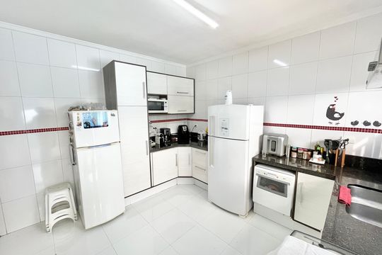 Cozinha de casa à venda com 3 quartos, 180m² em Jardim Paraíso, São Paulo