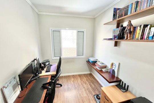 Quarto 2 de casa à venda com 3 quartos, 180m² em Jardim Paraíso, São Paulo