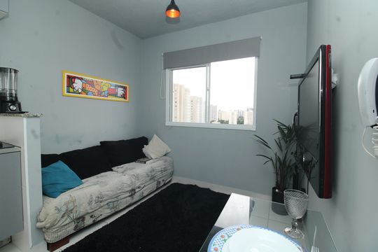 Sala de apartamento para alugar com 2 quartos, 34m² em Cambuci, São Paulo