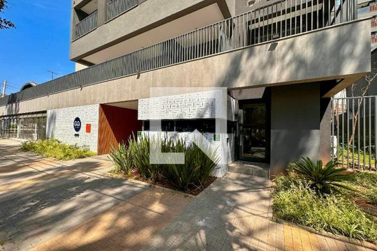 Fachada de kitnet/studio para alugar com 0 quarto, 24m² em Campo Belo, São Paulo