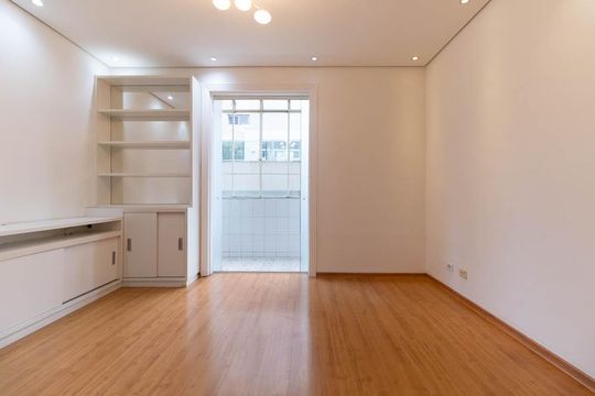 Apartamento à venda com 2 quartos, 111m² em Aclimação, São Paulo