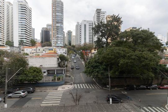 Vista da Suíte de apartamento à venda com 2 quartos, 111m² em Aclimação, São Paulo