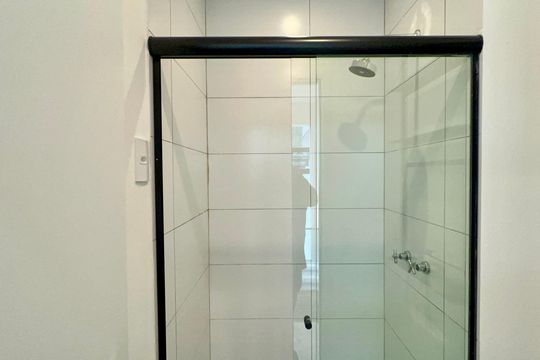 Banheiro de apartamento para alugar com 1 quarto, 60m² em Cerqueira César, São Paulo