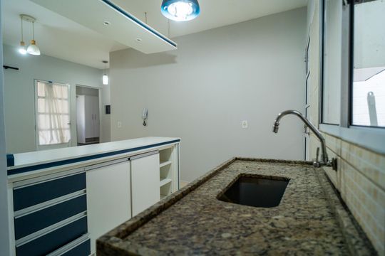 Cozinha de casa para alugar com 2 quartos, 60m² em Recreio dos Sorocabanos, Sorocaba