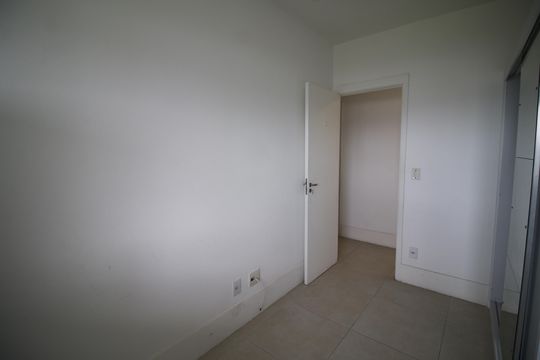 Quarto de apartamento à venda com 3 quartos, 90m² em Jacarepaguá, Rio de Janeiro