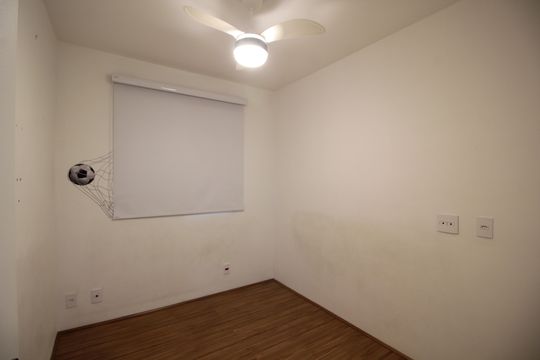 Quarto 1 de apartamento para alugar com 2 quartos, 54m² em Anil, Rio de Janeiro