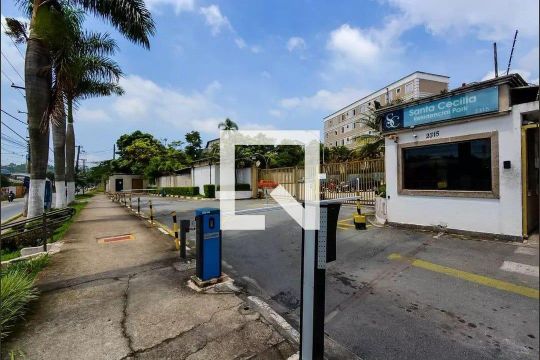Fachada  de apartamento para alugar com 2 quartos, 39m² em Água Chata, Guarulhos
