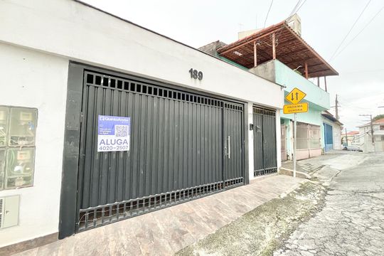 Fachada de casa para alugar com 1 quarto, 27m² em Parque Mandaqui, São Paulo