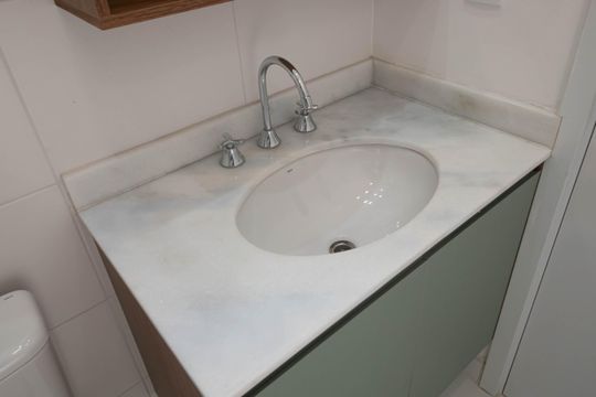 Banheiro de apartamento para alugar com 1 quarto, 25m² em Brooklin Paulista, São Paulo