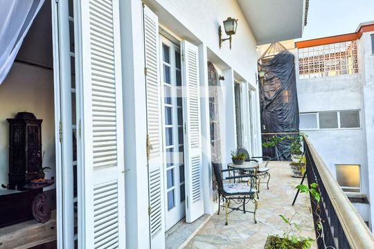 Casa à venda com 4 quartos, 990m² em Pacaembu, São Paulo