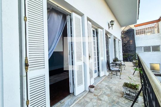 Casa à venda com 4 quartos, 990m² em Pacaembu, São Paulo