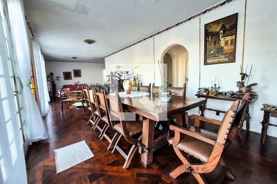 Casa à venda com 4 quartos, 990m² em Pacaembu, São Paulo